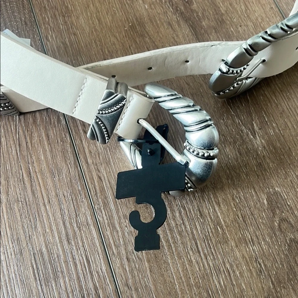 NWT! Forever 21 White Belt with Silver Buckle